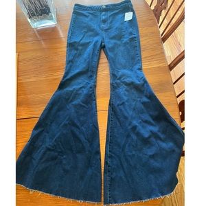NWT FREE PEOPLE BELLBOTTOM FLARES 27 SHORT